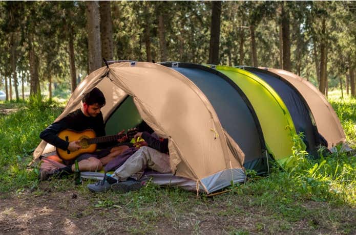 これ1つでどこへでも！連結可能なオールインワンテント「RhinoWolf2.0