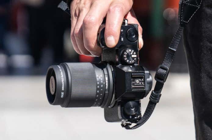 NEWS】缶コーヒーより軽量！片手に収まるほどのコンパクトな超望遠