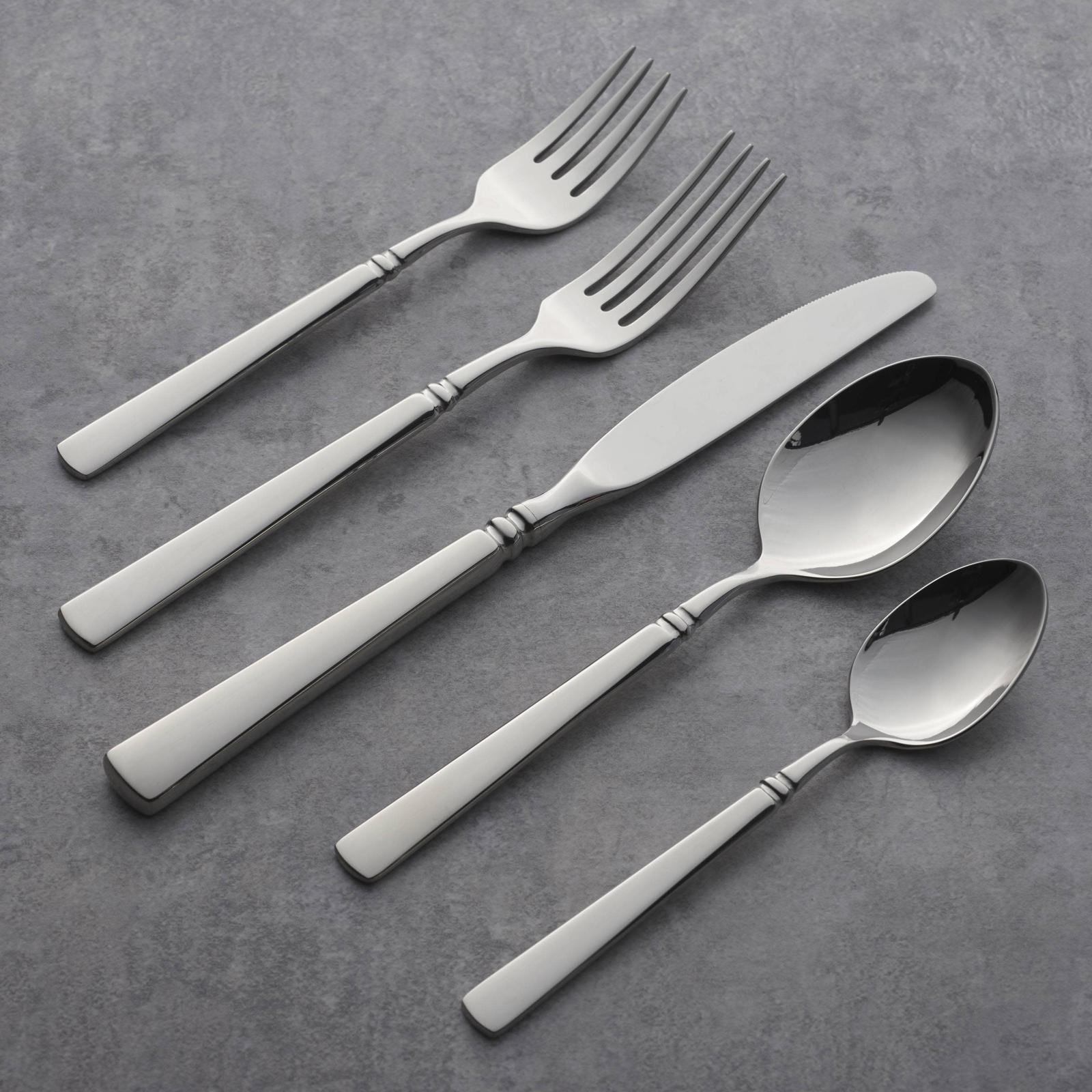 Oneida, Easton 5-Piece Fine Flatware Set, Service For 1 | Zola