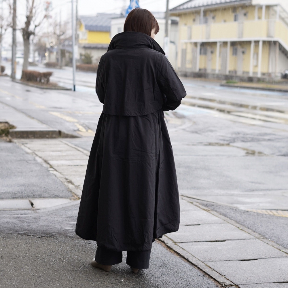 CANADA GOOSE / 上品な雰囲気のロングコート。 | 1989 blog