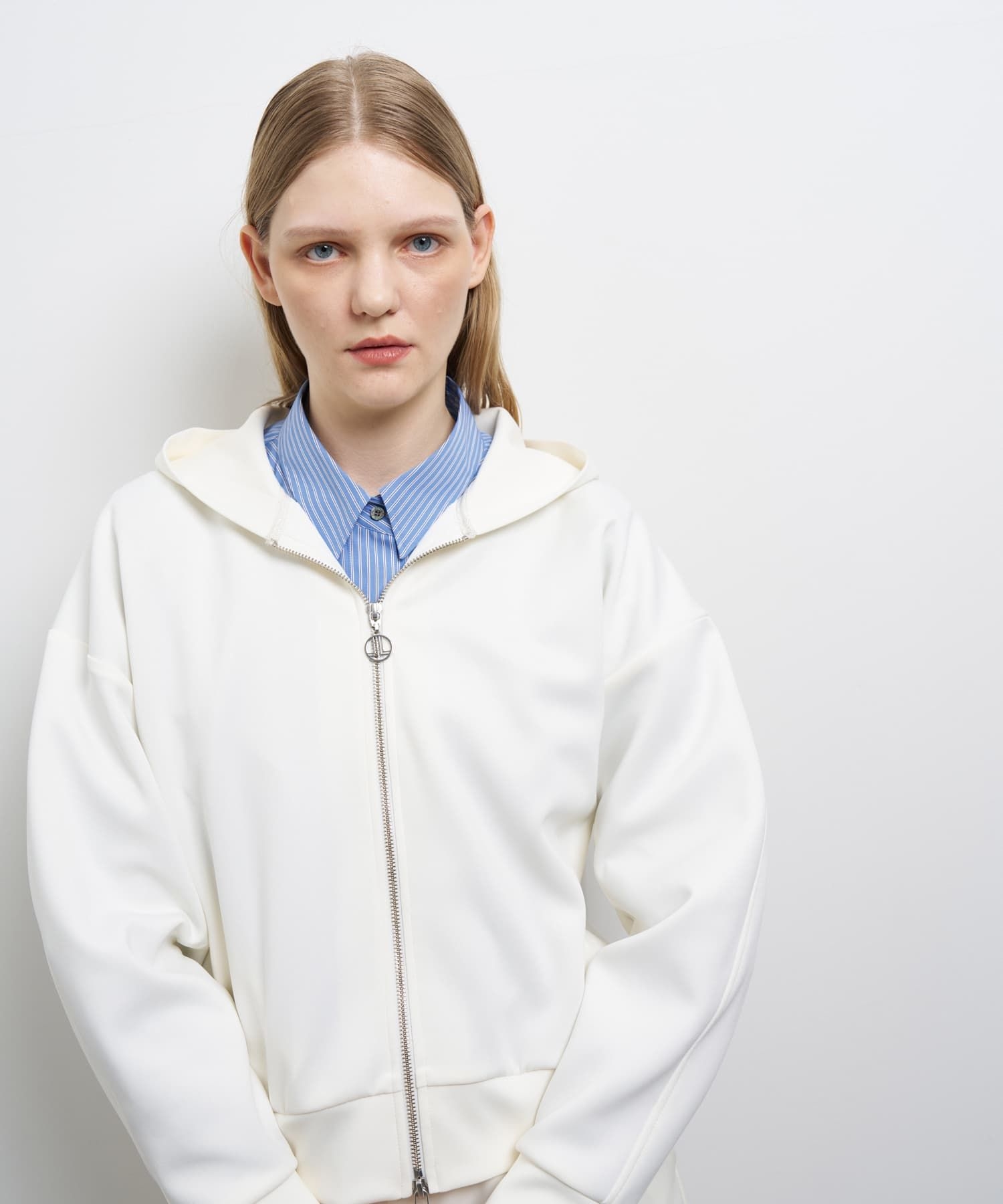 ダンボールフーディー|LANVIN en Bleu | LANVIN en Bleu | ランバン