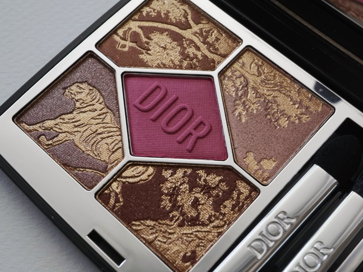 シャネル】夏のまぶた革命！ マストバイ新色パレットを発表