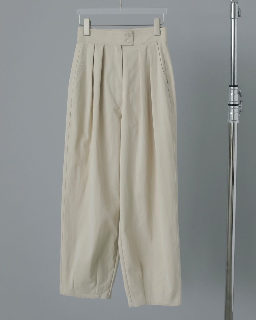 ànuke online store（アンヌーク） / Twill Cocoon PantsTwill Cocoon