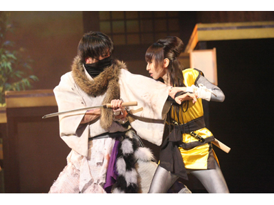 愛情と友情を描いた舞台『カラクリ雪之JOE変化』レポート | アニメイト