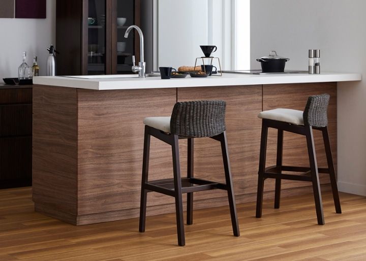 ハブ・カウンターチェア (ラタン)～そよ風が流れるような抜け感のある