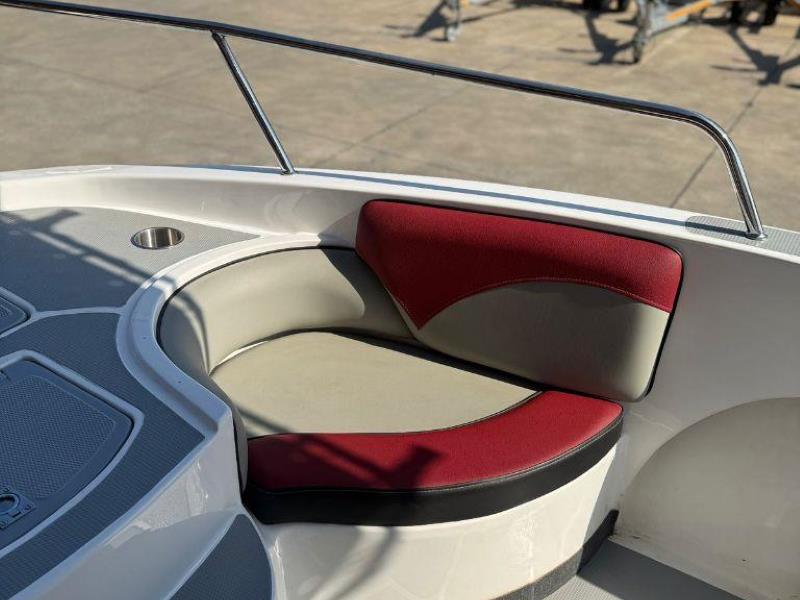 Oracle 16FT CENTRE CONSOLE BOAT WITH X2 SUZUKI 60HP MOTORS for