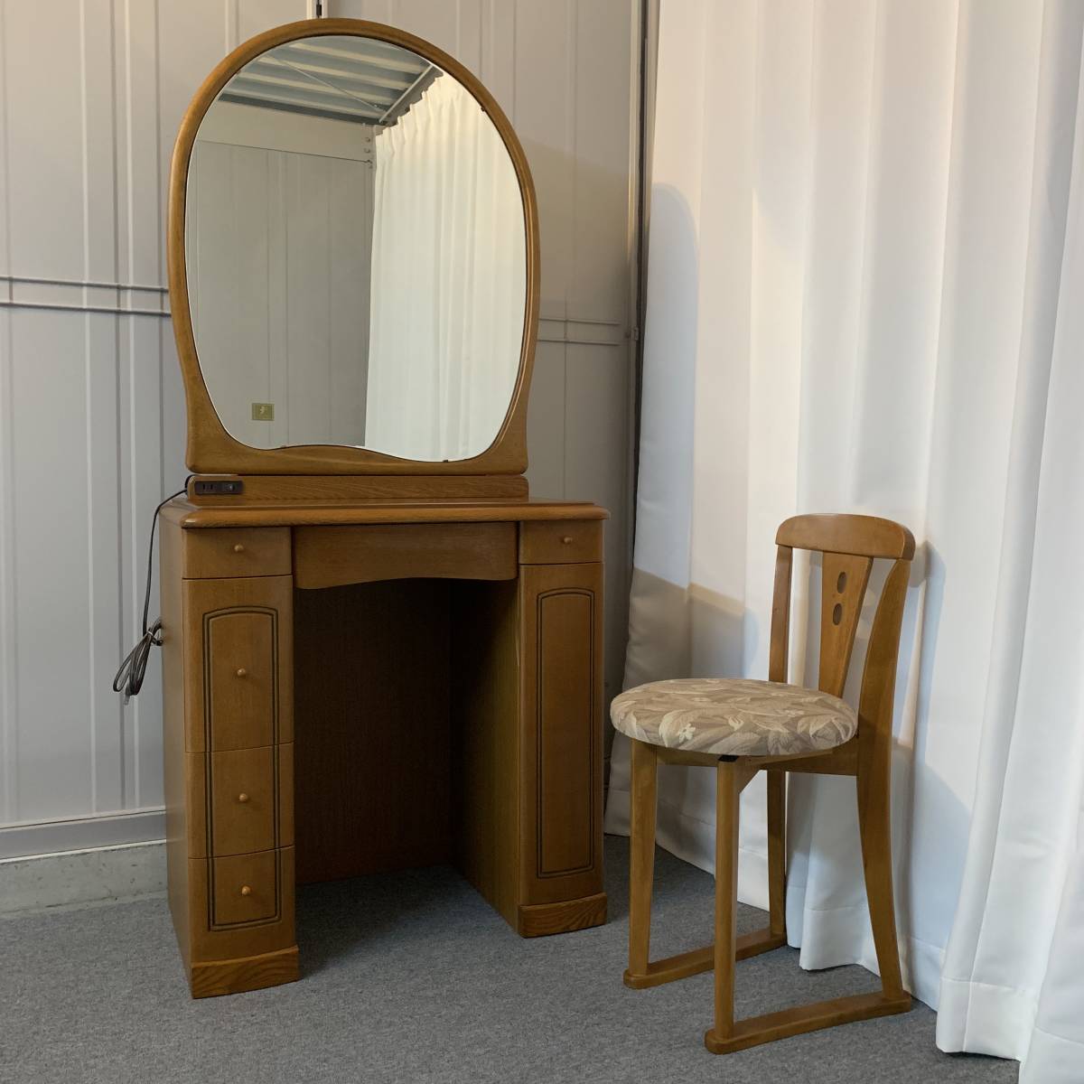 フランスミラー ヴィンテージ丸二鏡台ドレッサーアンティーク ※椅子