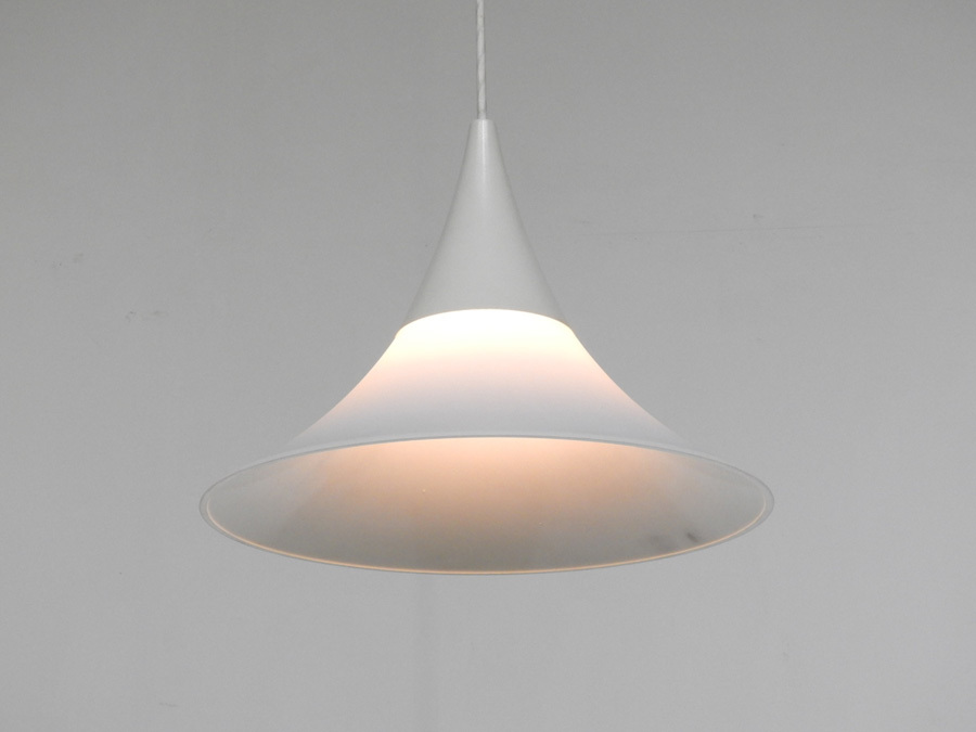 70年代ヴィンテージ ドイツ LIMBURG社製 乳白ガラス ペンダントライト