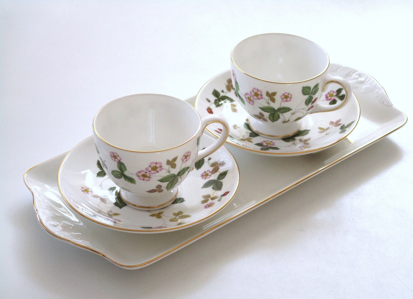 ウェッジウッドWEDGWOOD ワイルドストロベリー ペアティーカップ