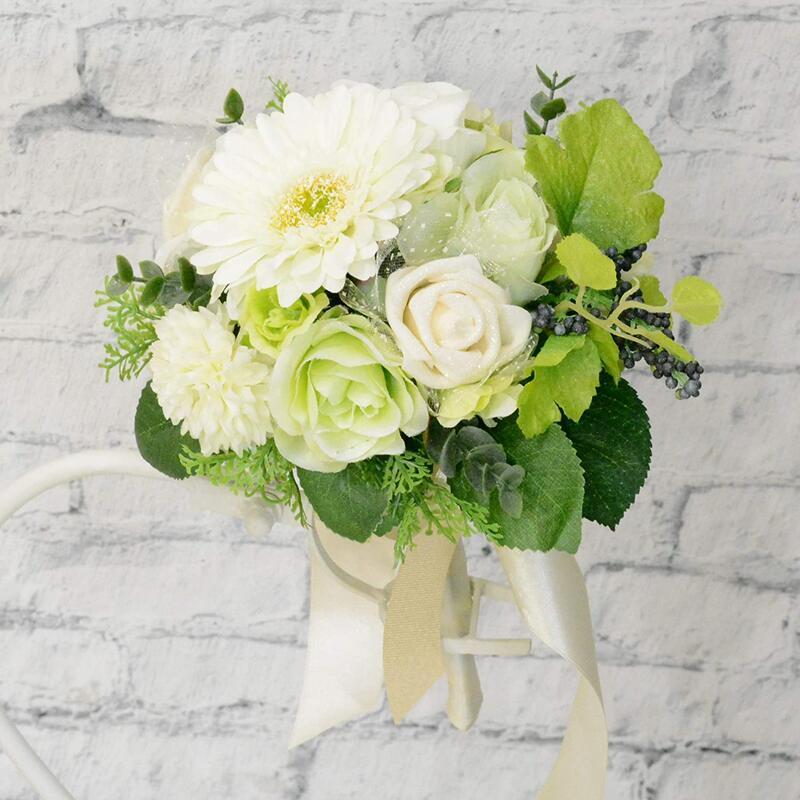 ウェディングブーケ ホワイトグリーンナチュラル ブートニアセット
