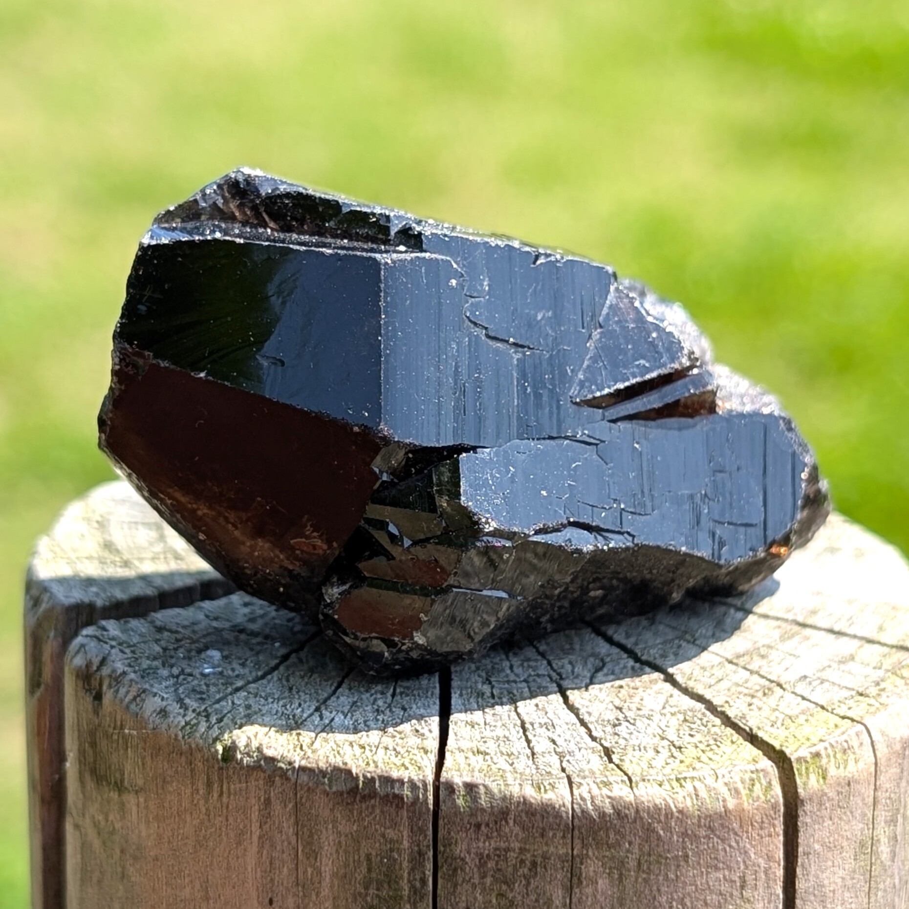 3/5はスーパー開運日！！モリオン 原石 山東省産 黒水晶 53g 漆黒の