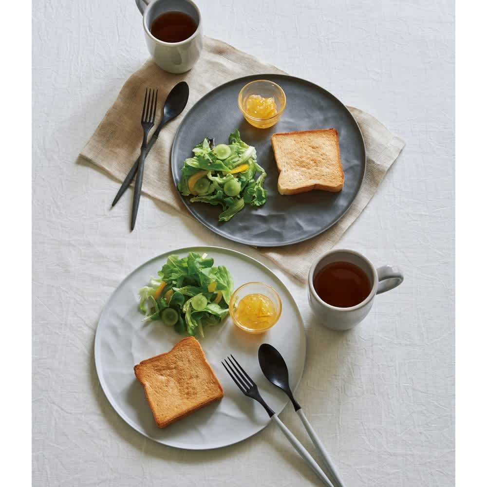 ARAS 直径27.5cmの割れないお皿1枚＋フォーク＆スプーンセット 通販