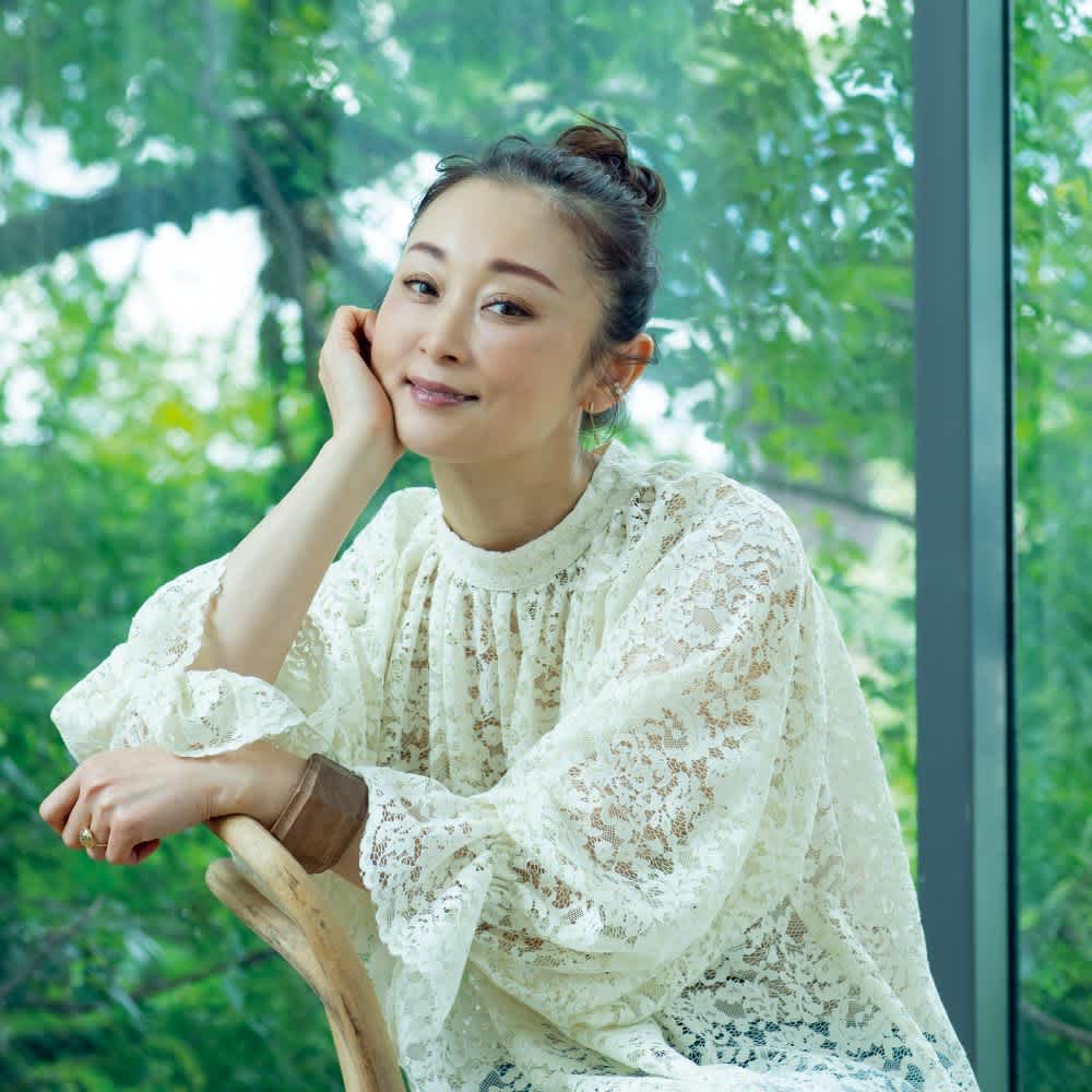 HUG Ō WäR/ハグオーワー home＆garden【リネンフリルクッションカバー