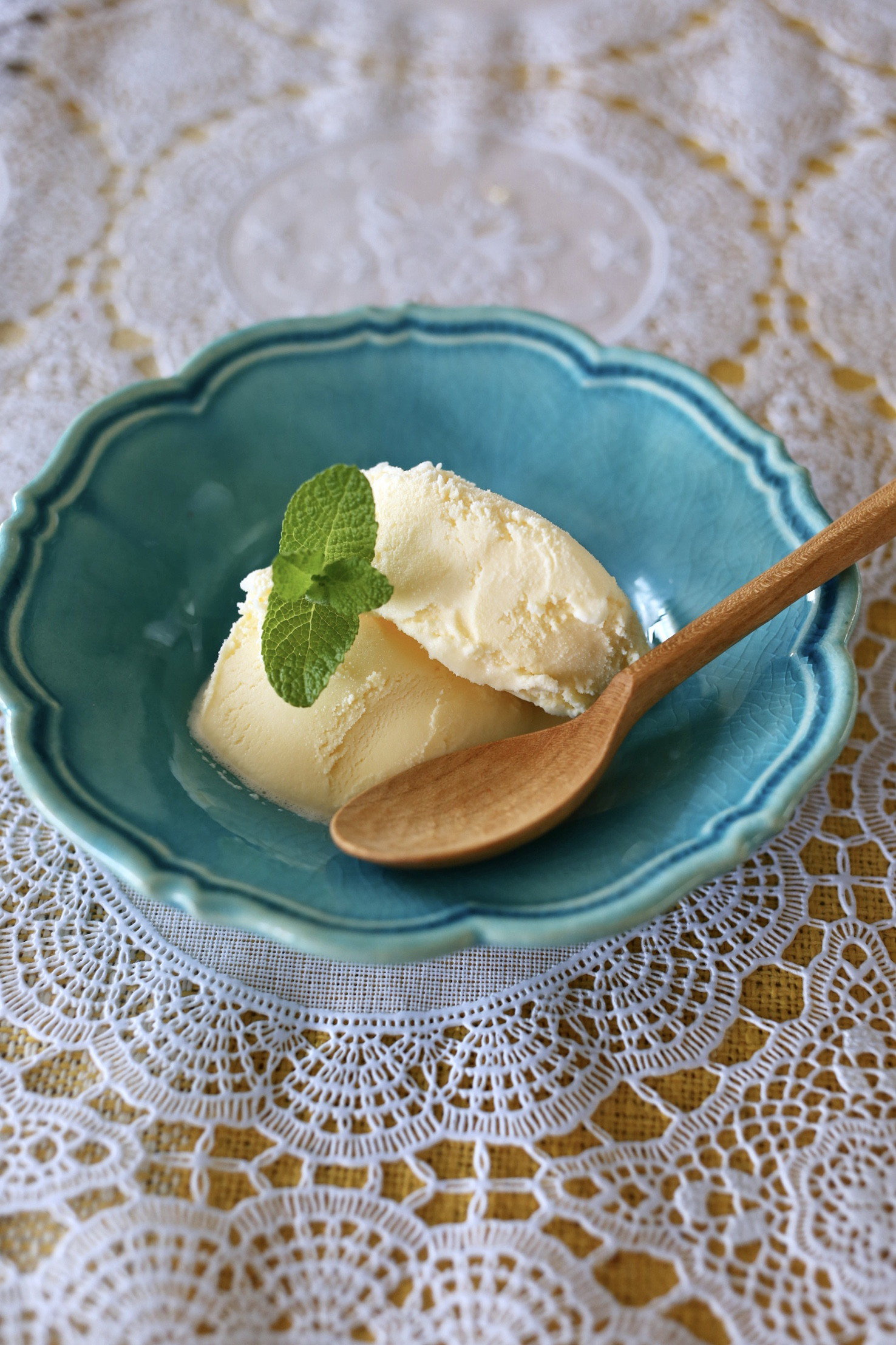 Awabi ware(あわびウェア)｜輪花皿 S/トルコ の通販｜ELLESHOP・(エル