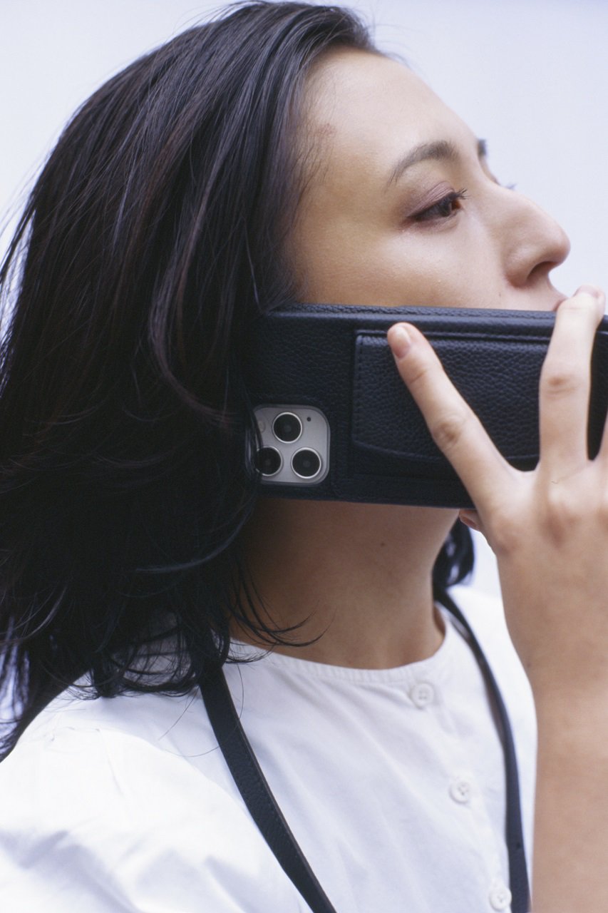 DEMIU(デミュウ)｜iPhone13 POCHE 背面収納スマホケース ストラップ