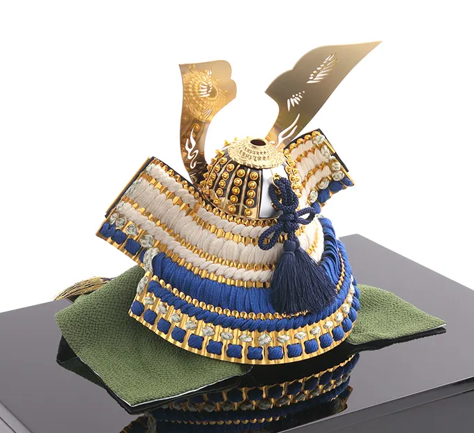 五月人形「透彫飛鷹鍬形の兜（収納タイプ）」｜五月人形の通販 ふらここ