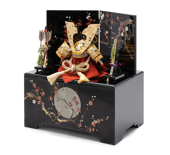 五月人形「透彫火焔に虎鍬形の兜（収納タイプ）」｜五月人形の通販