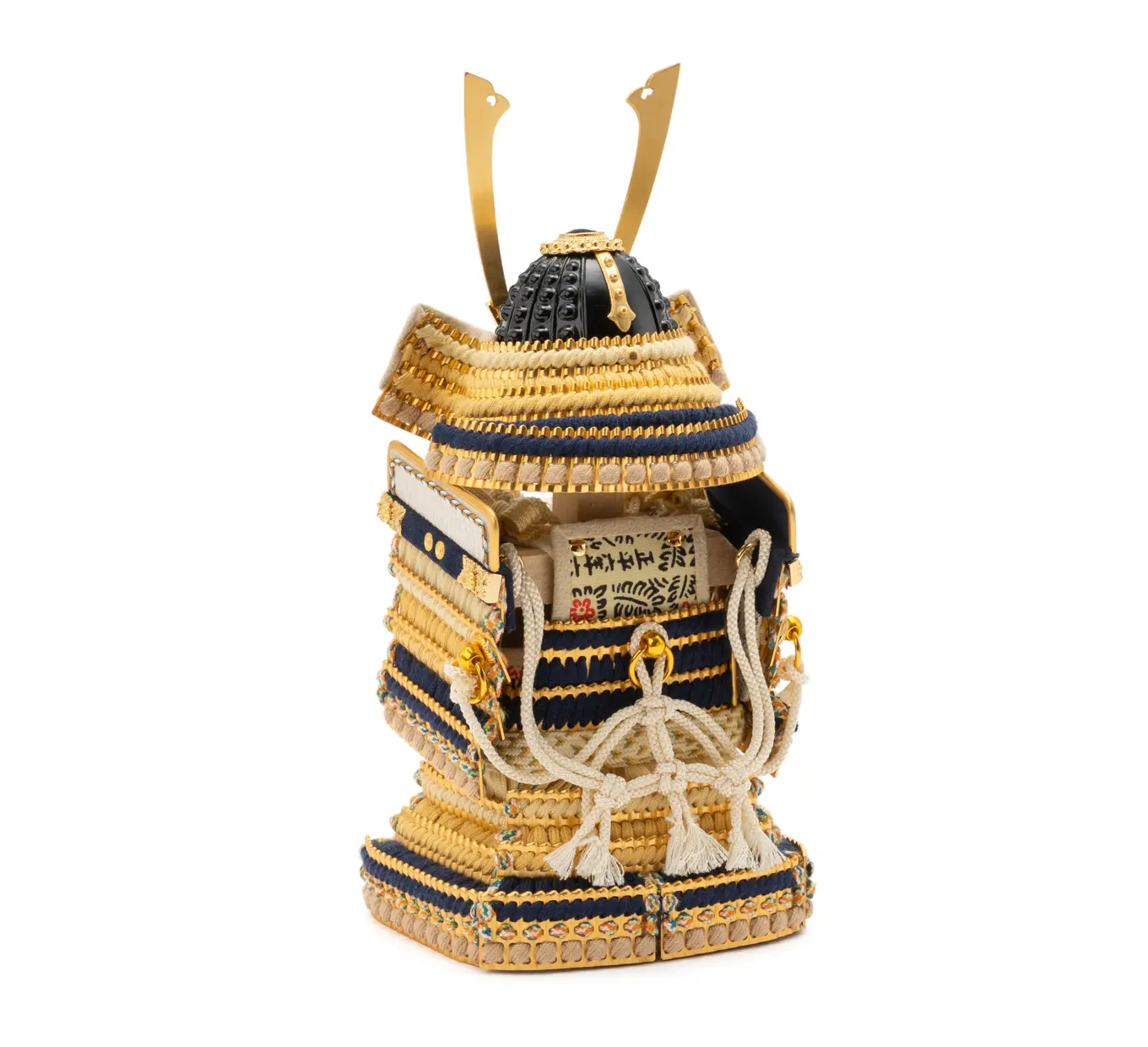 五月人形「消金緋色々糸縅の鎧」｜五月人形の通販 ふらここ