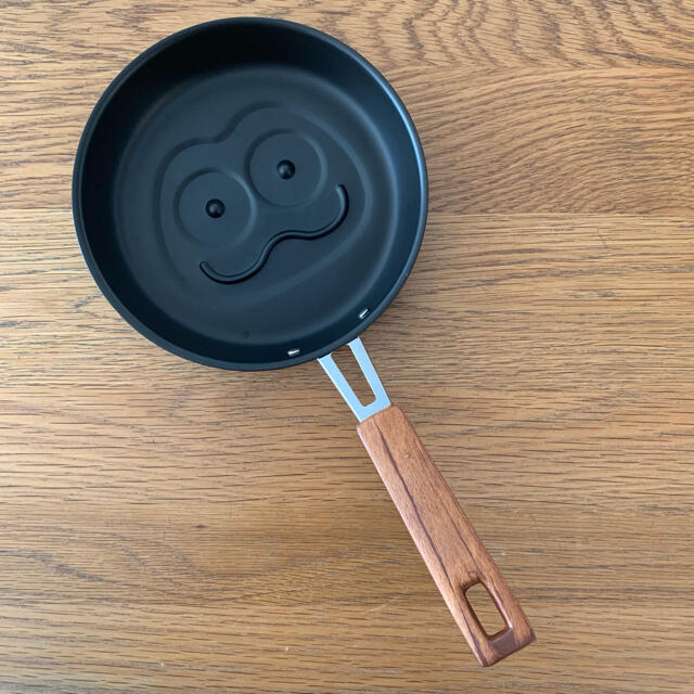 ☆値下☆バムとケロ ケロちゃん フライパンの通販 by おかめ屋｜ラクマ