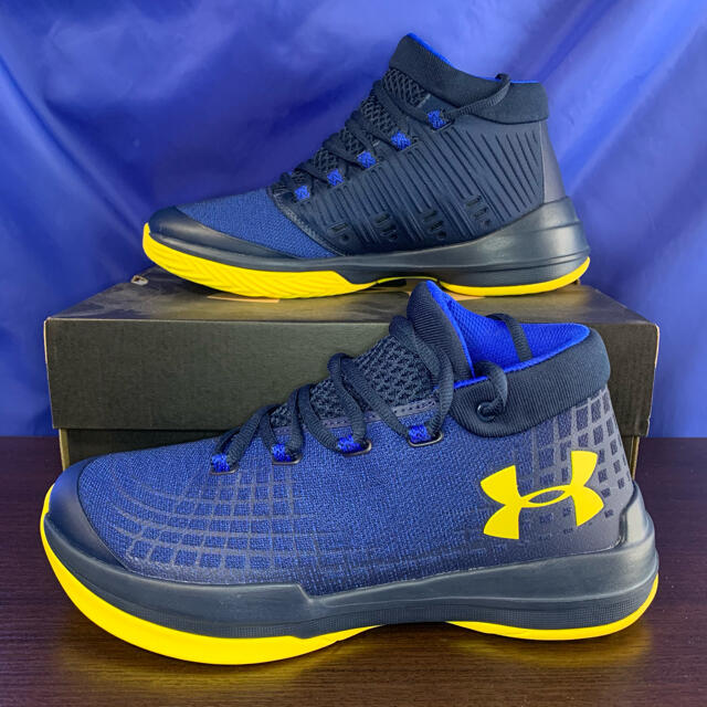 UNDER ARMOUR - 【新品】アンダーアーマー バッシュ 25.5cmの通販 by