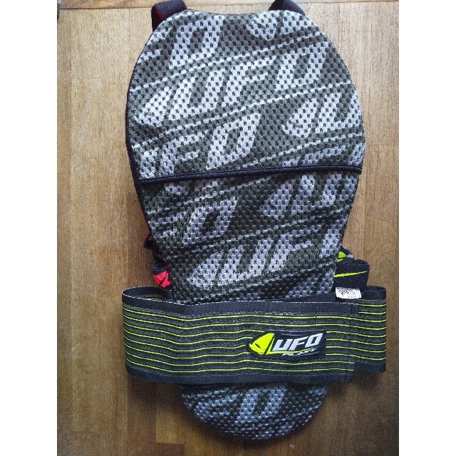 ほぼ新古品｣ UFO PALST プロテクターの通販 by カズカズ｜ラクマ