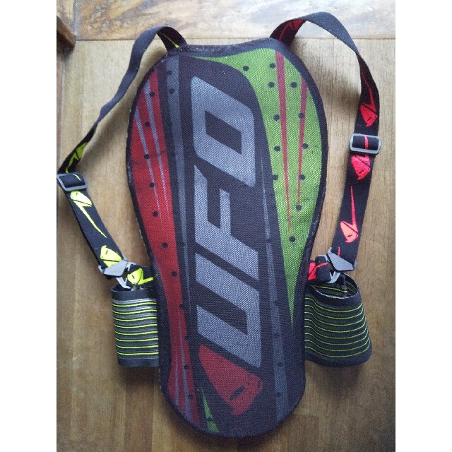 ほぼ新古品｣ UFO PALST プロテクターの通販 by カズカズ｜ラクマ