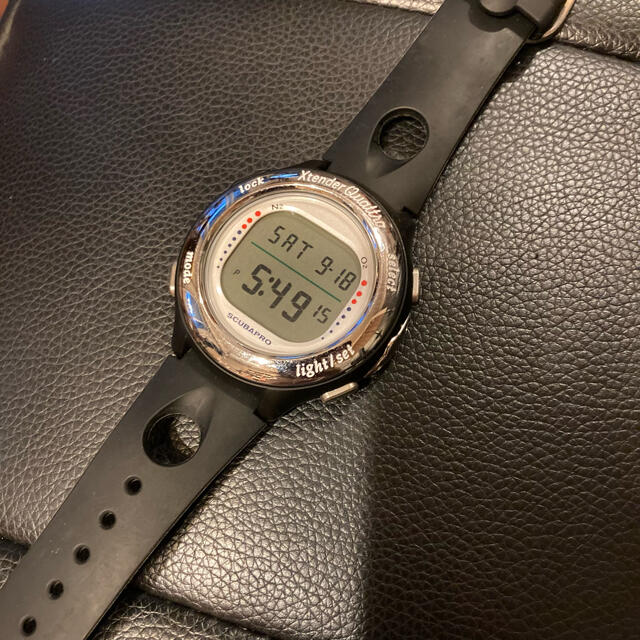 SCUBAPRO - SCUBAPRO Xtender Quattro DW40-4A10 中古品の通販 by MIA