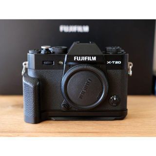 富士フイルム - 美品 FUJIFILM X-T20 ブラック ボディのみ 約3800