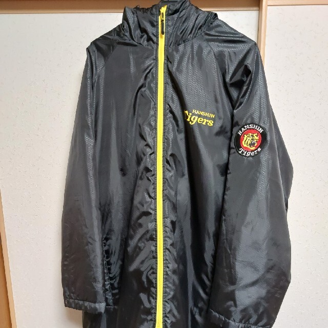 阪神タイガース - 阪神タイガース ベンチコートの通販 by ヤマト's