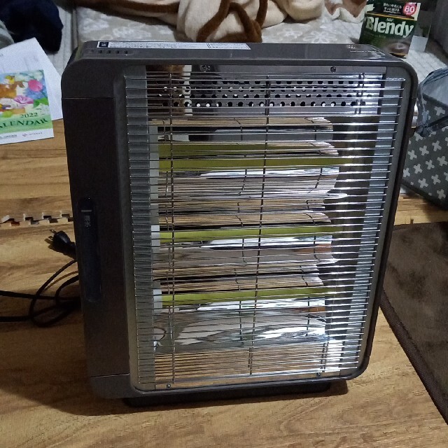 KOIZUMI - KOIZUMI 電気ストーブ スチーム機能付きの通販 by よしぽん