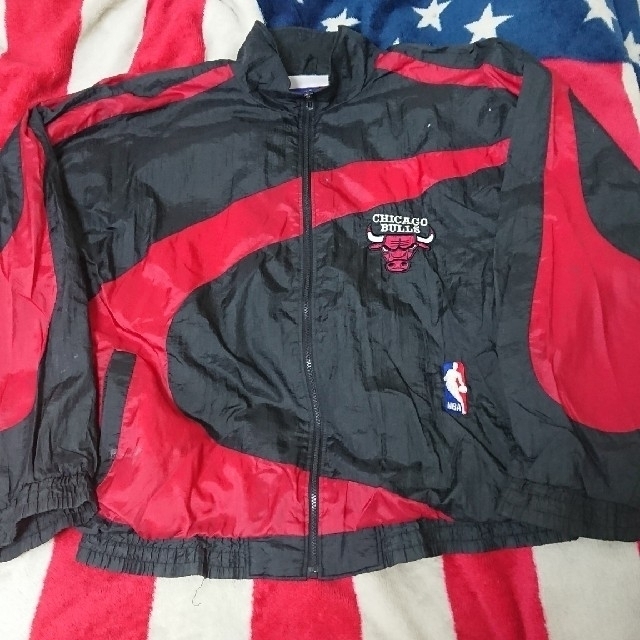 NIKE - NBA シカゴ・ブルズ 90s 黄金期 ナイロンジャケット マイケル