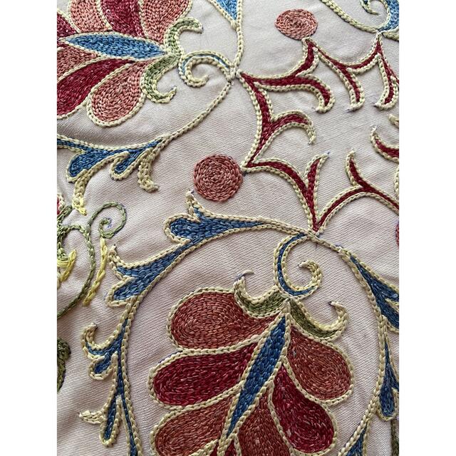 ウズベキスタン製 シルク スザニ刺繍 クッションカバー 45×46 SZN713の