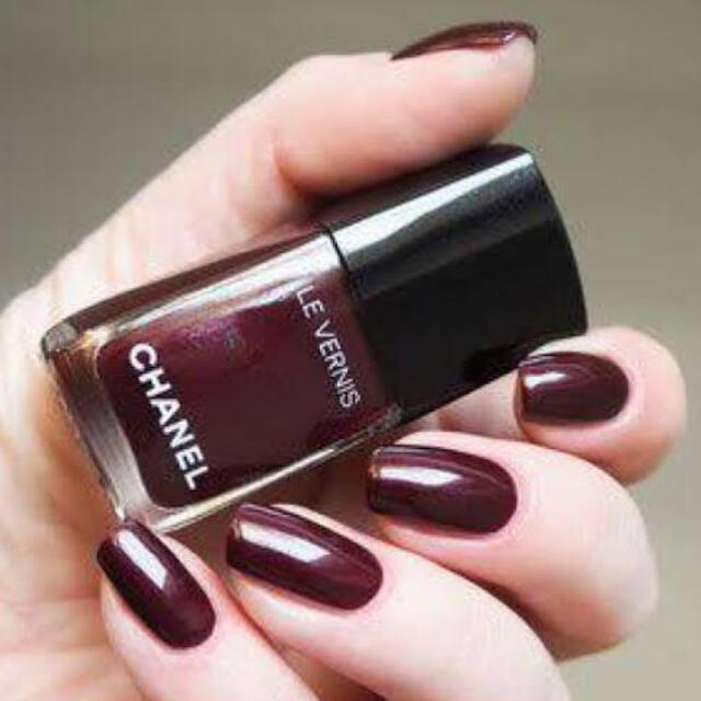CHANEL - CHANEL ヴェルニ ロングトゥニュ 18 ルージュヌワール ネイル