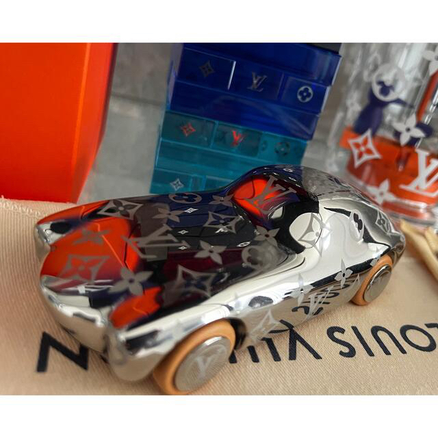 LOUIS VUITTON - ルイヴィトン 車 置物 インテリア オブジェ ペーパー