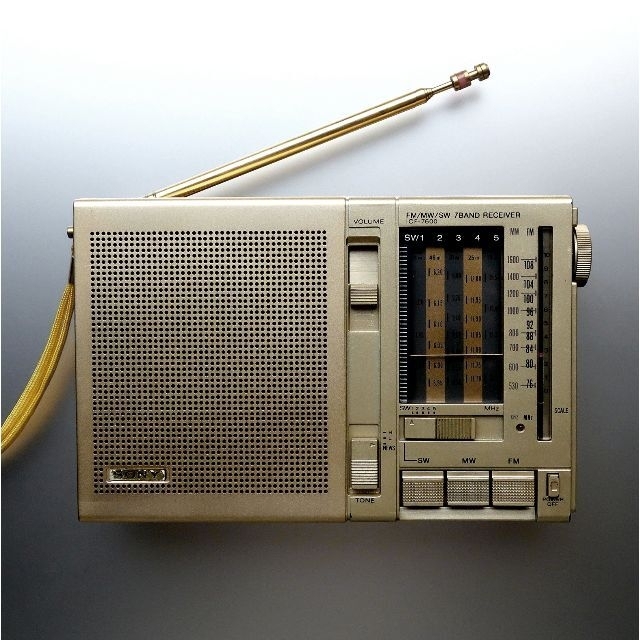 SONY - 【超希少 動作品】ソニー ラジオ 30万台記念 ゴールドモデル