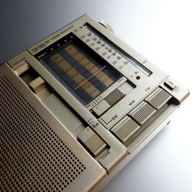 SONY - 【超希少 動作品】ソニー ラジオ 30万台記念 ゴールドモデル