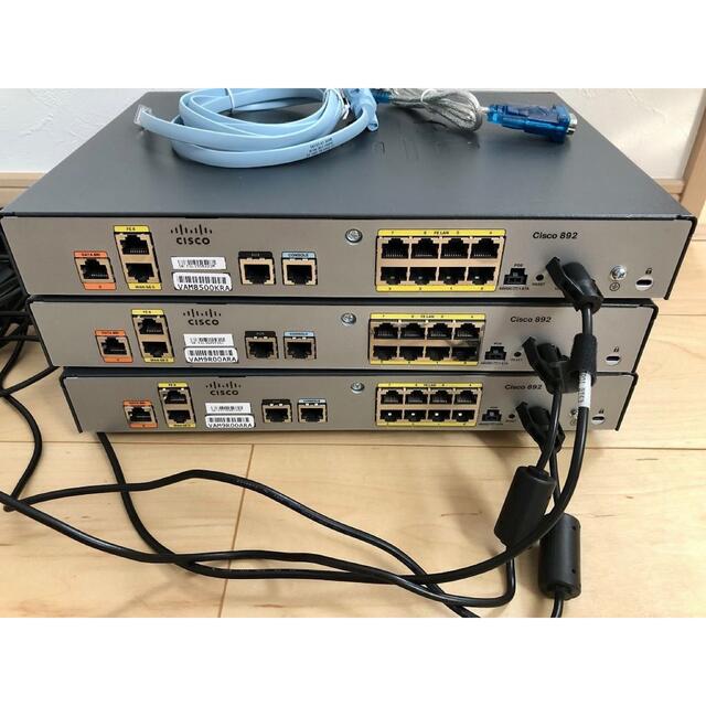 CCNA、CCNP】ルータ3台セットCisco892Jの通販 by ys1980211's shop｜ラクマ