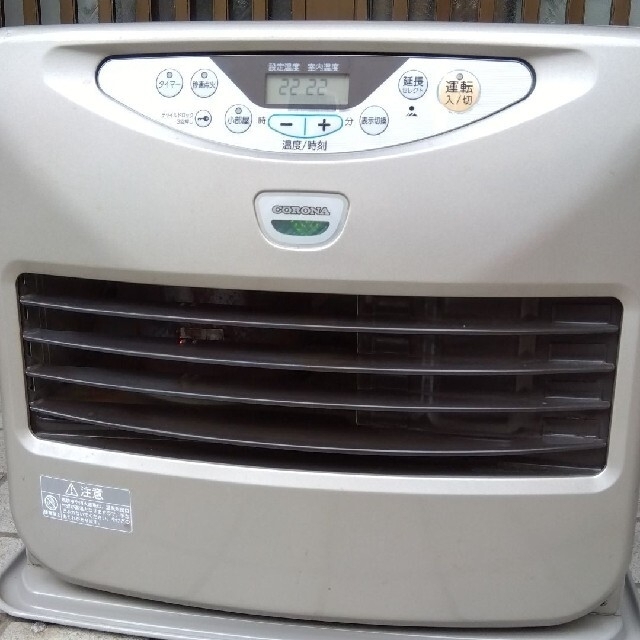 コロナ - コロナ石油ファンヒーター2011年製品の通販 by やまさんです