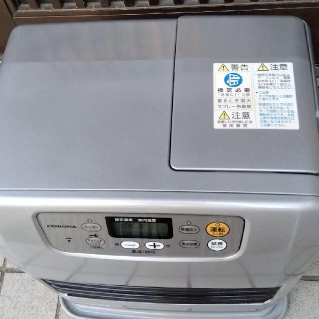 コロナ - コロナ石油ファンヒーター2011年製品の通販 by やまさんです