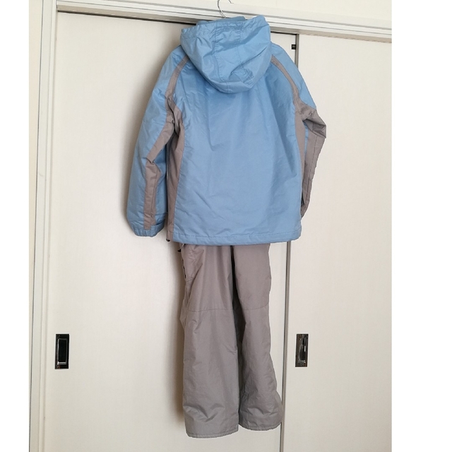 値下げ】スキーウェア 150 女の子用 上下セット 水色の通販 by キウイ
