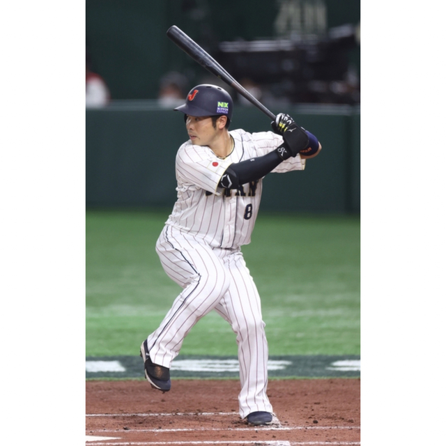 ソフトバンクホークス 近藤健介選手型(KK)MIZUNO Pro硬式木製バットの