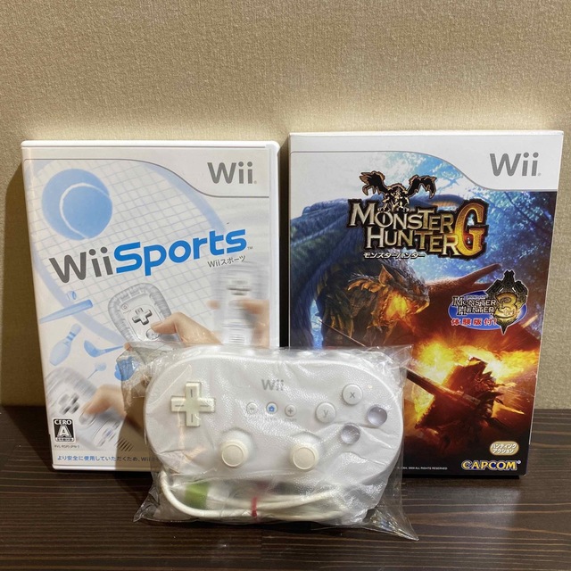 任天堂 - WiiクラシックコントローラーPRO (中古)+懐かしのソフト2枚