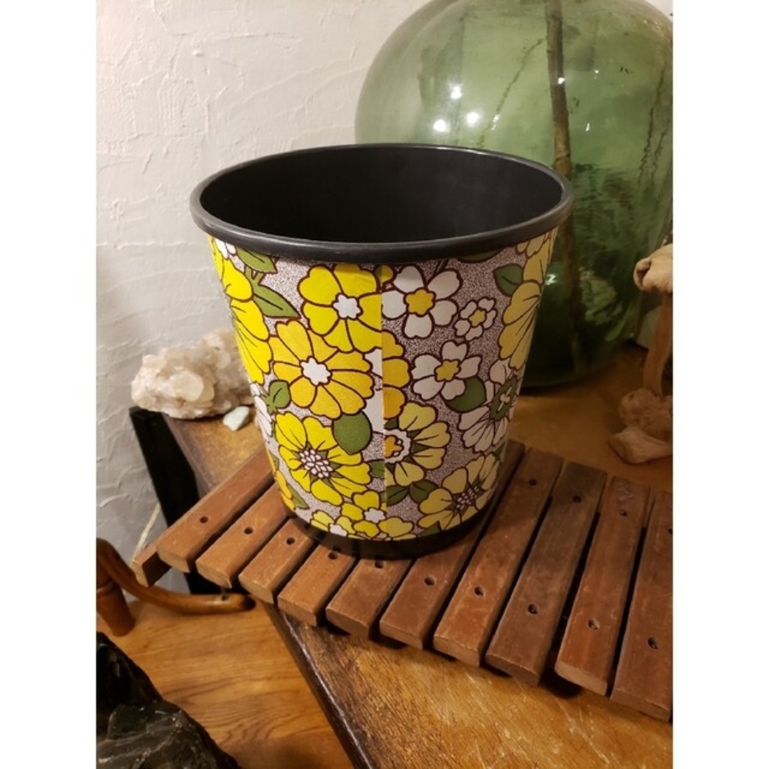 ゴミ箱 花柄 サイケデリック レトロ 昭和レトロ レトロポップの通販 by