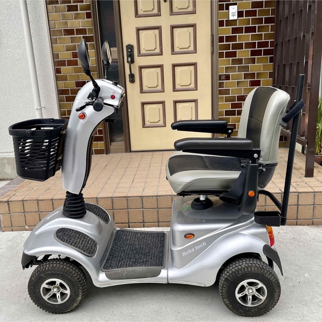 フランスベッド - ブランド: フランスベットハンドル型電動車いす