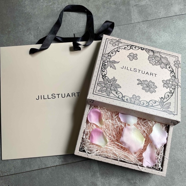 JILLSTUART - ジルスチュアート ギフトボックスの通販 by Ri｜ジル