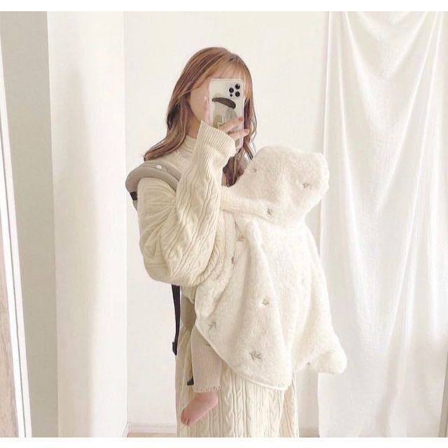 2wayベビーポンチョオリーブ柄刺繍ファーケープ抱っこ紐防寒ケープの