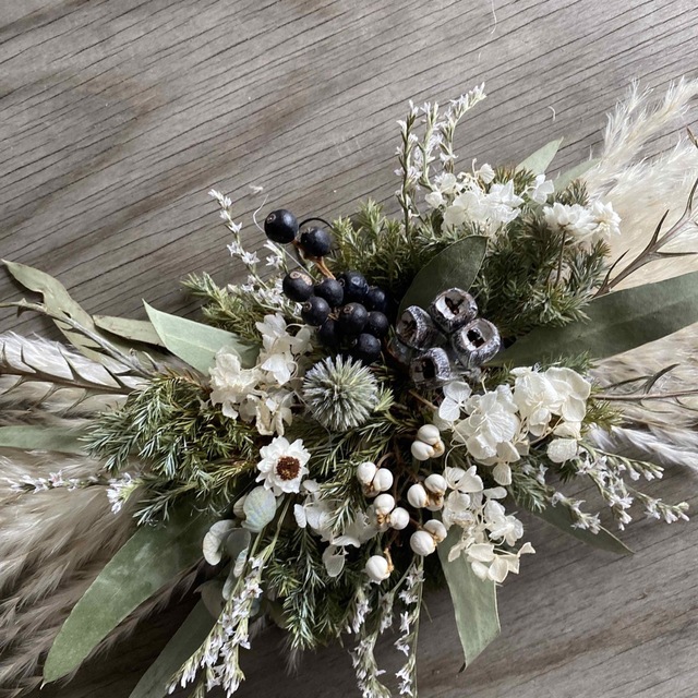 夏草と木の実のドライフラワー横長スワッグの通販 by のの's shop｜ラクマ