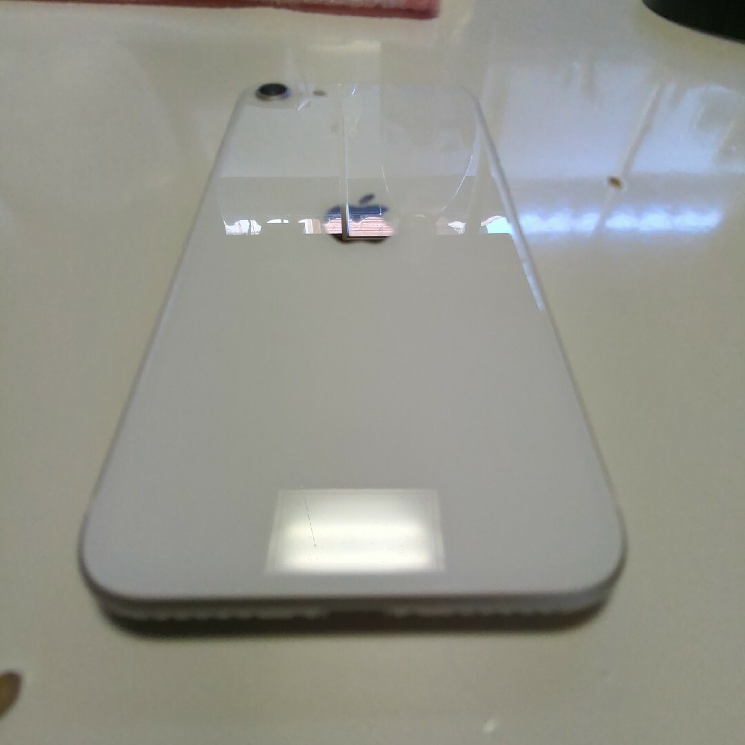 ソフトバンク認定中古品 iPhone se 第2世代 64gb ホワイトの通販 by
