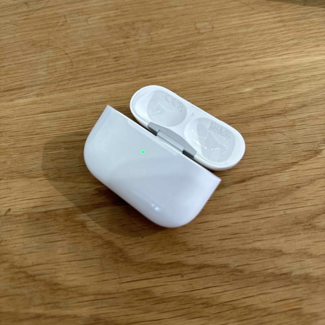 Apple - APPLE AirPods Pro ワイヤレスイヤホンケース ジャンク品の