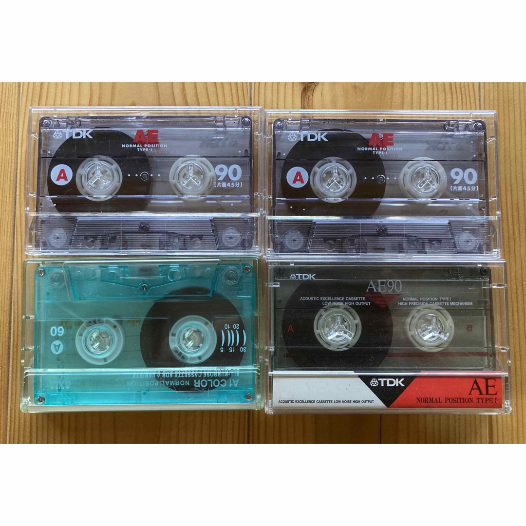 カセットテープ 4本セットの通販 by ラララララクマ's shop｜ラクマ